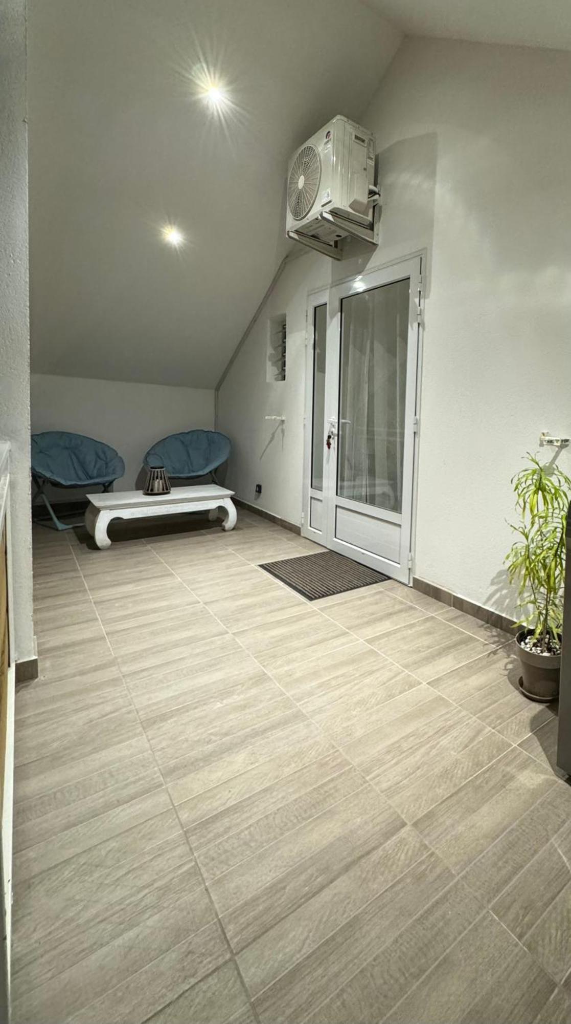 Grand Studio Charmant, Tout Equipe… Saint-Denis Bagian luar foto